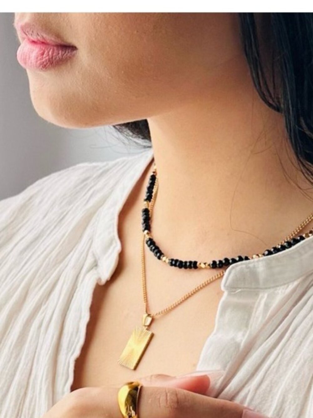 Gorgeous Necklace Black Gemstone Beaded Necklace w/Sparkle Beads Waterproof Gold